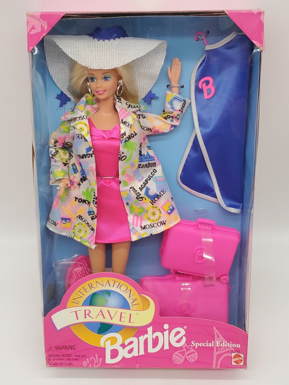 Barbie - International Travel Doll  - 1994
